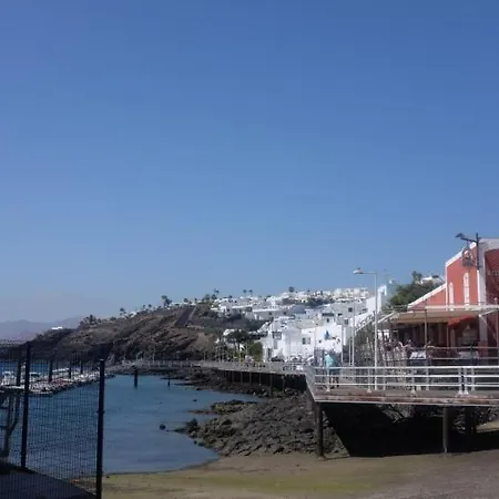 In Puerto Del Carmen Sleeps 6 Includes Swimming Pool Air Con And Wifi 0 *