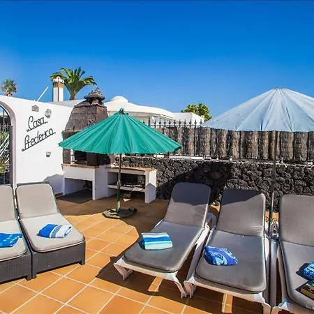 Villa In Puerto Del Carmen Sleeps 6 Includes Swimming Pool Air Con And Wifi 0 *