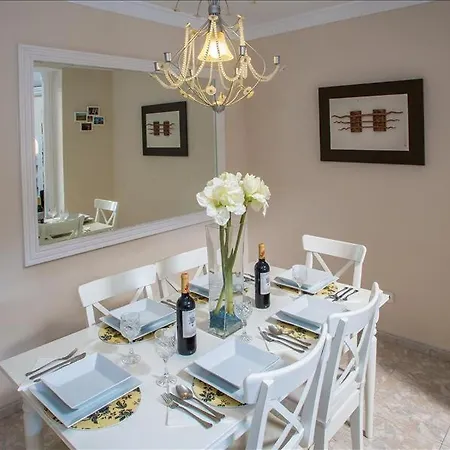 In Puerto Del Carmen Sleeps 6 Includes Swimming Pool Air Con And Wifi 0 Villa *