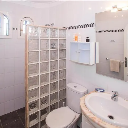 Villa In Puerto Del Carmen Sleeps 6 Includes Swimming Pool Air Con And Wifi 0 Puerto del Carmen (Lanzarote)